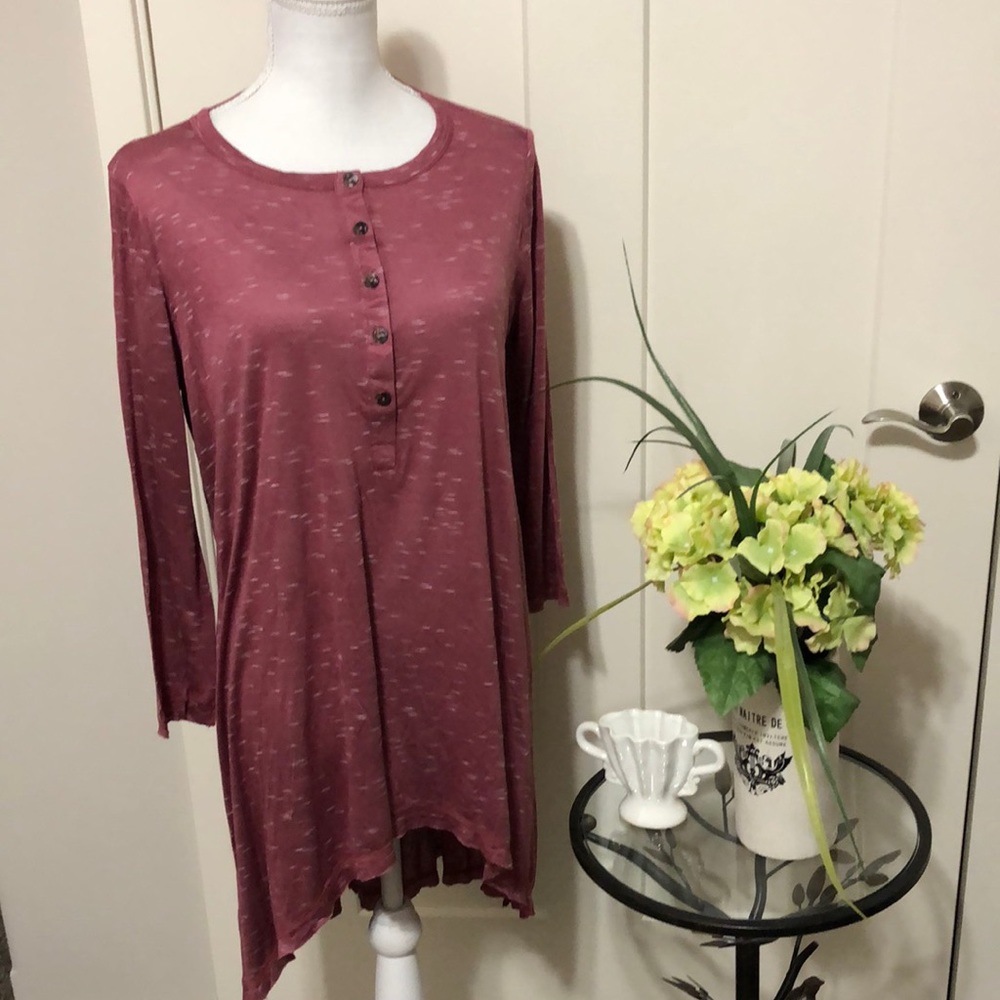 NWT Miracle Berry Tunic Top!